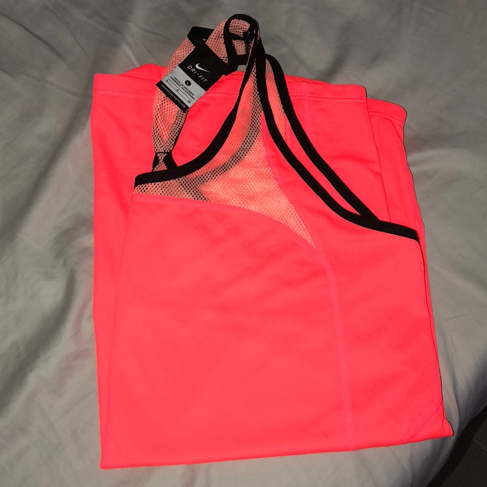 DRI-FIT NIKE TANK